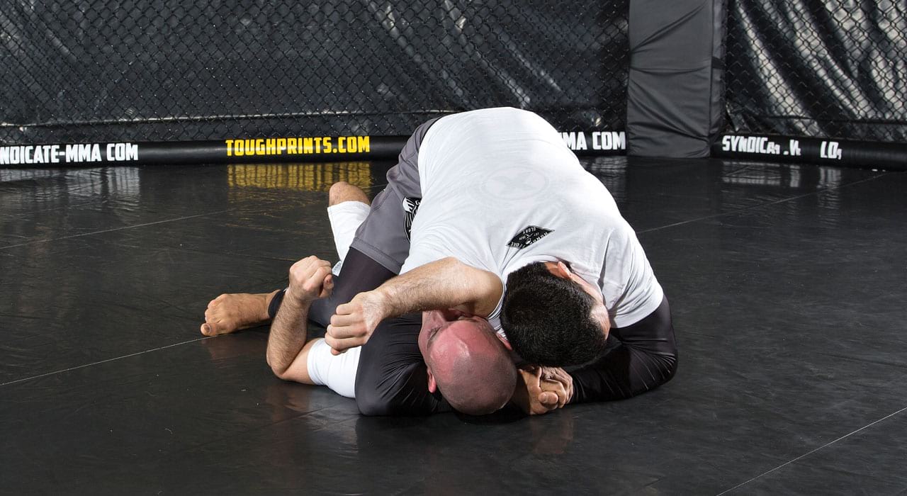 Arm triangle choke