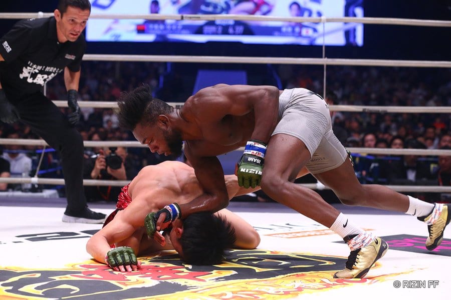 Manel Kape defeated Kai Asakura by TKO at RIZIN 20